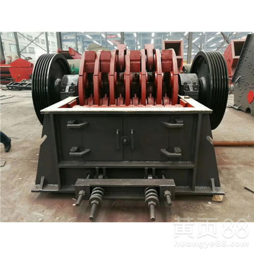 液压开箱破碎机 内蒙古乌海禾辉机械的便捷操作与移动式优势